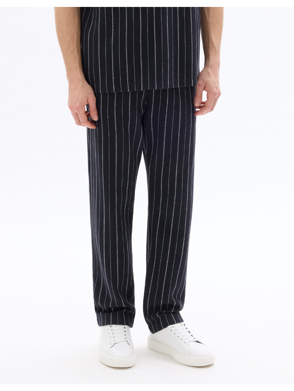 Celio 24H Nostripe nadrág