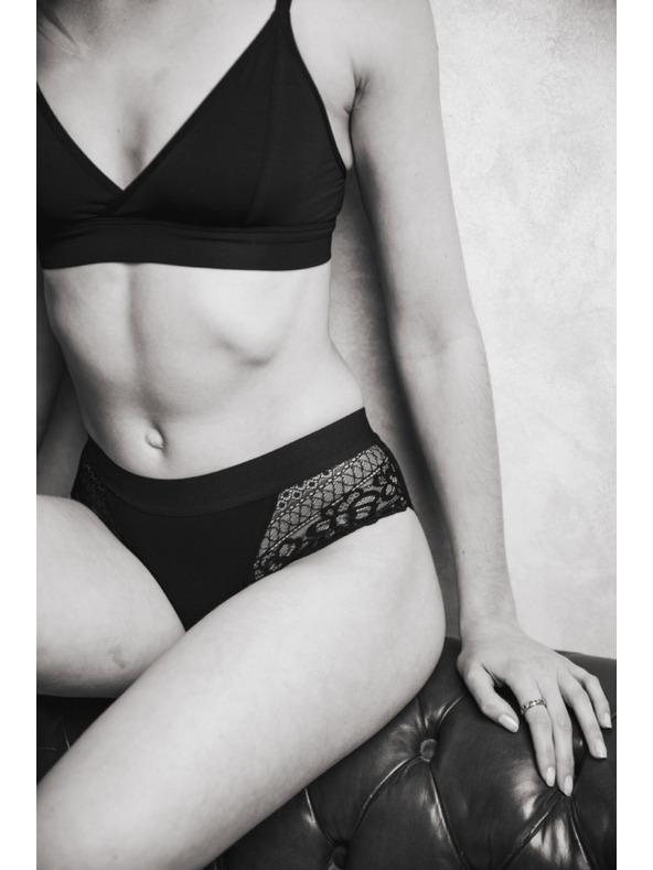 WUKA Menstruációs alsónadrág WUKA Ultimate™ Lace Hipster - Medium