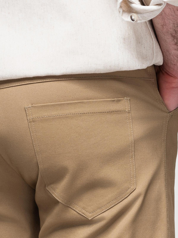 Ombre Clothing Férfi nadrág rakodó zsebekkel és szegéllyel - világos barna V3 P1526 Ombre Clothing