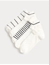 Marks & Spencer Mintázott rövid edzőzokni Trainer Liners™, magas pamuttartalommal, 5 pár készlet Marks & Spencer fekete
