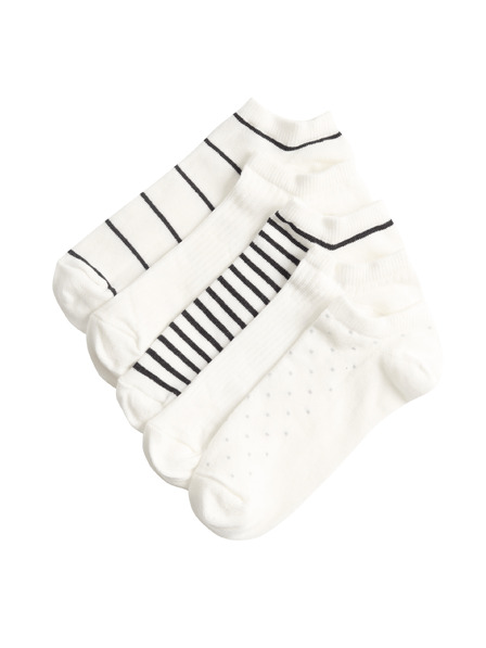 Marks & Spencer Mintázott rövid edzőzokni Trainer Liners™, magas pamuttartalommal, 5 pár készlet Marks & Spencer fekete