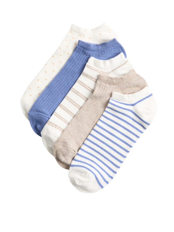 Marks & Spencer Mintázott rövid edzőzokni Trainer Liners™, magas pamuttartalommal, 5 pár készlet Marks & Spencer kék