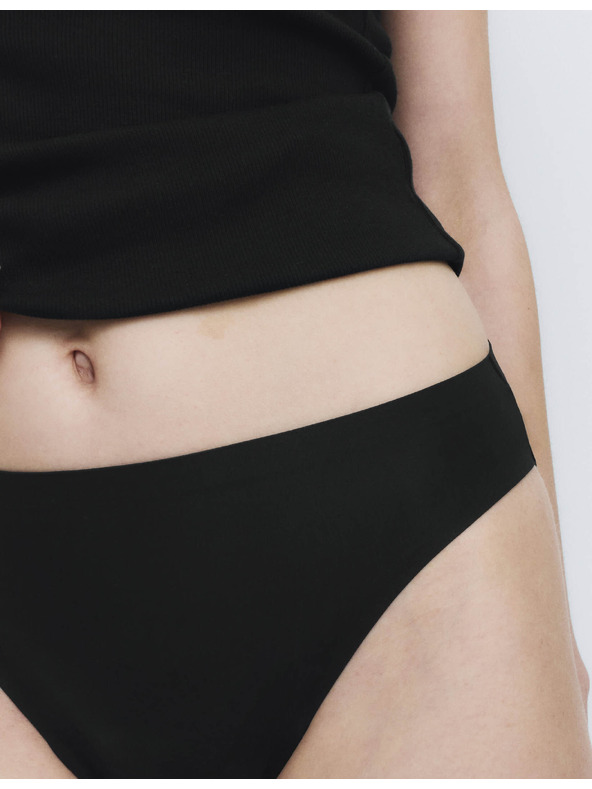 Marks & Spencer 3 db-os szett bikini menstruációs bugyik láthatatlan szegéllyel Marks & Spencer fekete