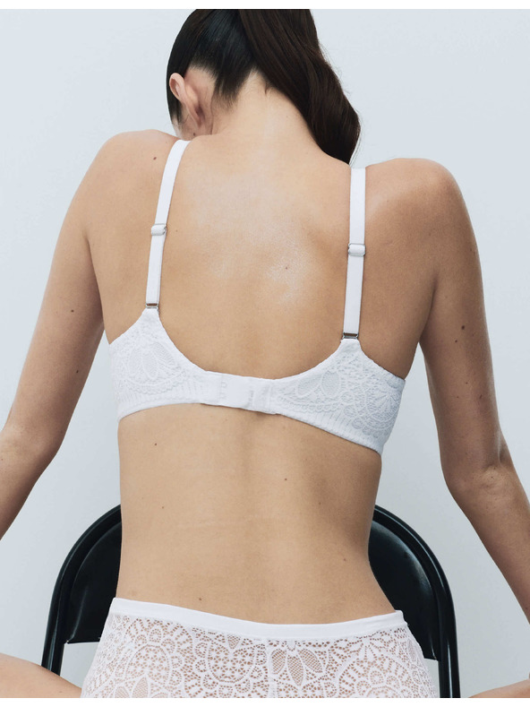 Marks & Spencer Body Soft™ melltartó teli kosaras, merevítő nélkül, méret A–E Marks & Spencer fehér