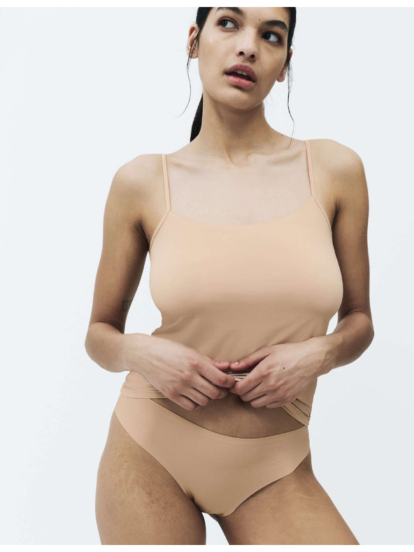 Marks & Spencer Testszínű fshapingové body