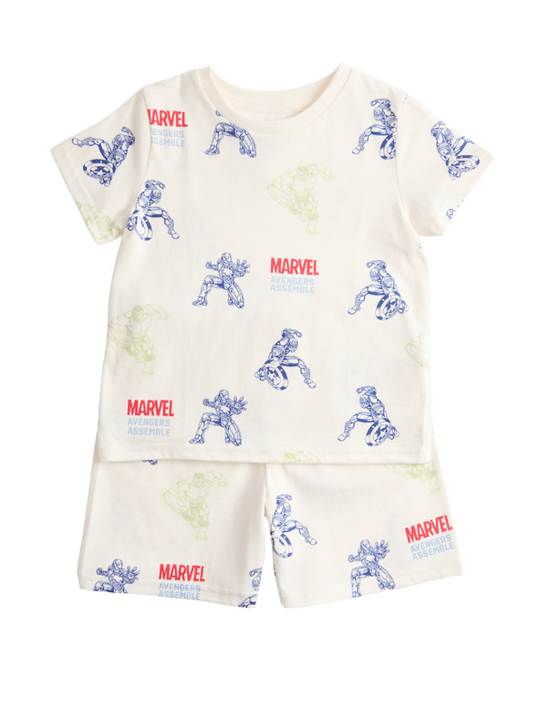Marks & Spencer Marks & Spencer pamut pizsama Marvel™ motívummal (3–12 év) krém