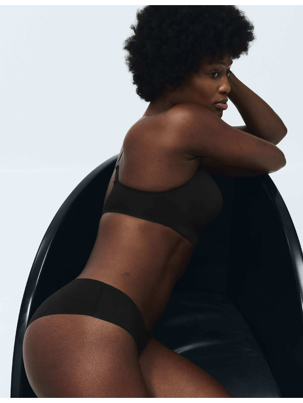 Marks & Spencer 3 darabos alsónemű szett alacsony derekú Body Invisibles™ VPL nélkül Marks & Spencer fekete