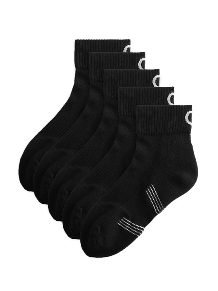 Marks & Spencer 5 pár sportoláshoz felfüggesztett zokni magas pamuttartalommal, Freshfeet technológiával és erősített talppal Marks & Spencer fekete