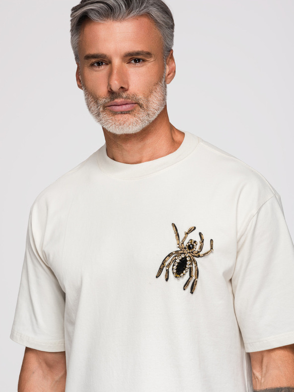 Ombre Clothing Férfi póló pókváz aplikációval kövekből és arany gyöngyökből – elefántcsont V2 OM-TSCT-0277 Ombre Clothing