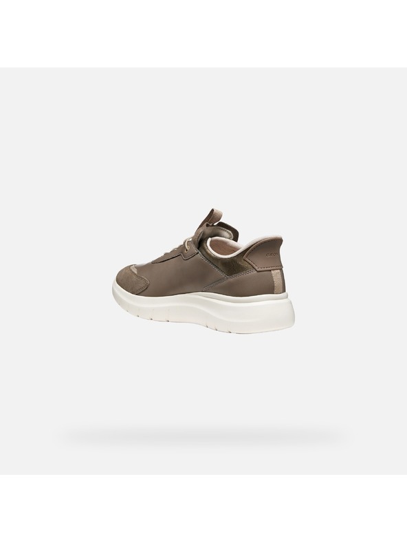 Geox Világosbarna női sneaker Geox Plummery Plus