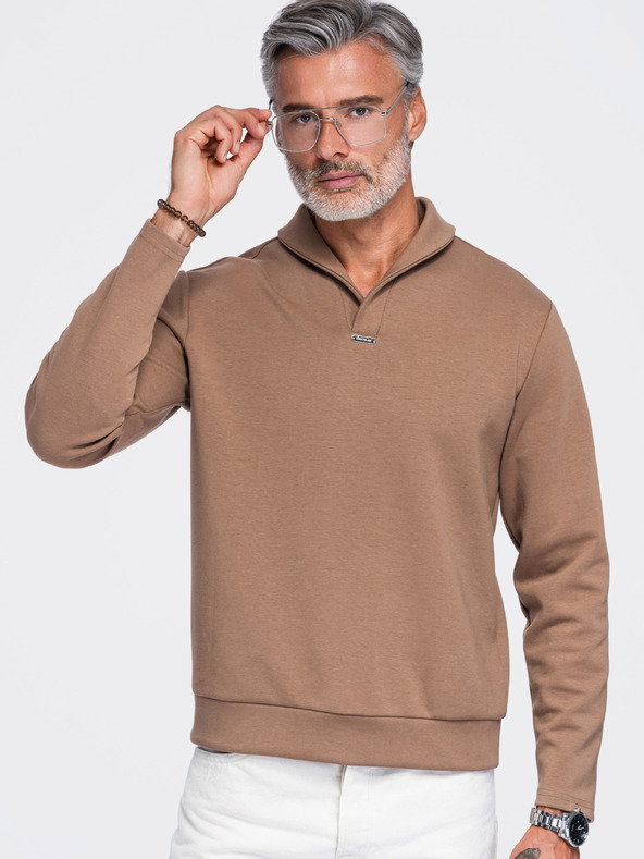 Ombre Clothing Férfi gombos nélküli pulóver felhajtott gallérral – barna V2 OM-SSNZ-0262 Ombre Clothing