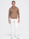 Ombre Clothing Férfi gombos nélküli pulóver felhajtott gallérral – barna V2 OM-SSNZ-0262 Ombre Clothing