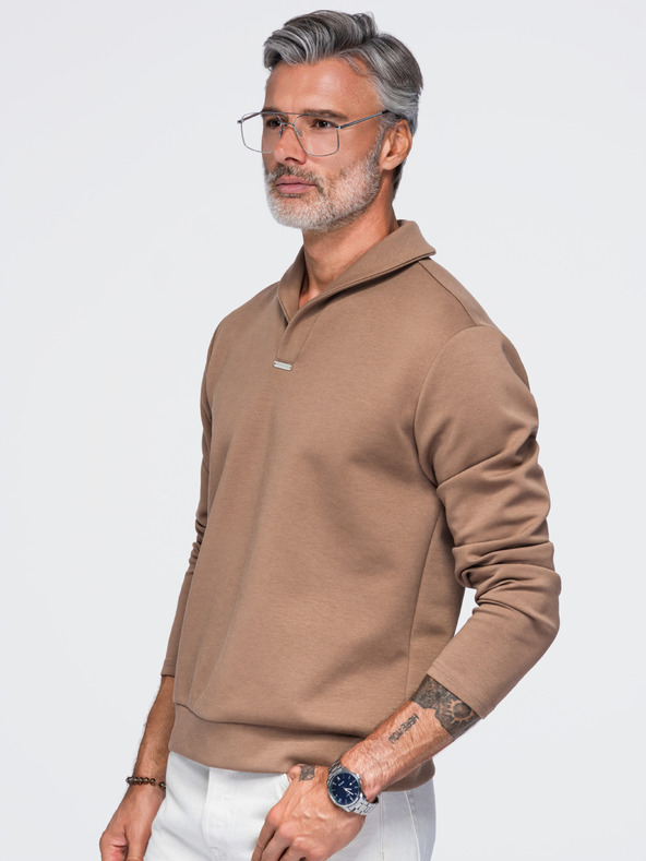 Ombre Clothing Férfi gombos nélküli pulóver felhajtott gallérral – barna V2 OM-SSNZ-0262 Ombre Clothing