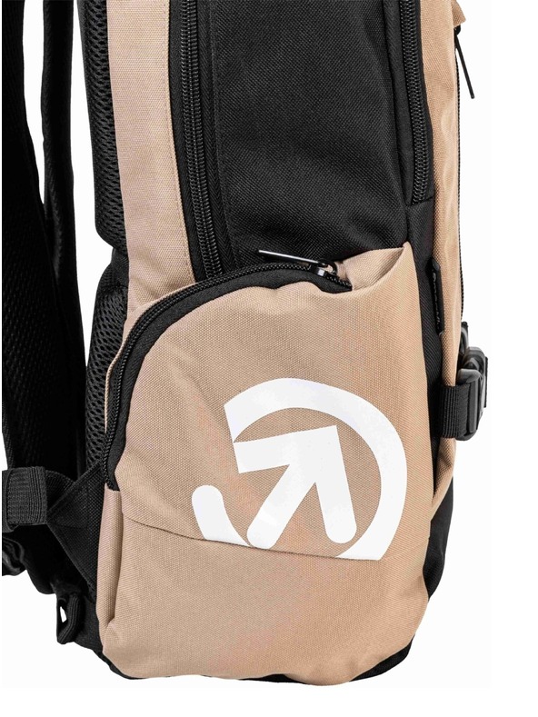 Meatfly Meatfly hátizsák Basejumper Nougath 22 L