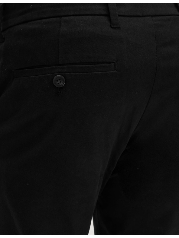 Marks & Spencer Chino nadrág szoros szabásban, nyújtható Marks & Spencer fekete