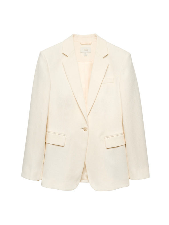 Marks & Spencer Egysoros, enyhén szűkített szabású blazer Marks & Spencer krémszínű